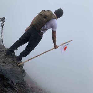 Meet your Posher, Emmanuel